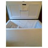 chest deep freezer, working
