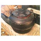 Cast-iron kettle