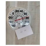 Indoor Outdoor Dial Thermometer Large Numbers Black & White Red Gauge