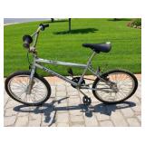 Barberton Warehouse Downsizing Sale By Two Old Souls, Inc. Online Auctions