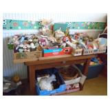 Vintage sewing notions