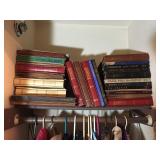 Vintage Record Albums: Al Jolson, Jack Benny, Bing Crosby, more. Lot Number: 17