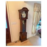 Tacoma Estate Sale Auction - Collectables - Yard Art/Tools - Furniture - Art - Vintage & Decor