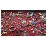 AUNT ANNIE'S ST. CHARLES SALE