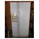 Refrigerator $100