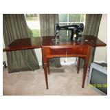 Vintage working Singer sewing machine