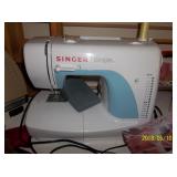 Singer Simple sewing machine