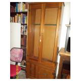 Gun Cabinet w/key