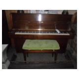Yamaha Piano