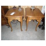 2 matching oak end tables