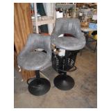 Pair of adjustable bar stools