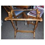 Wood quilt rack