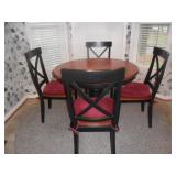 Round kitchen table & chairs