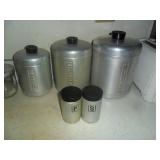 Tin canister set