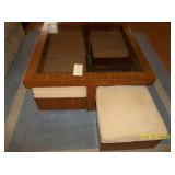 Coffee table w/seats