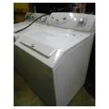 WAREHOUSE LIQUIDATION, APPLIANCES, PARTY SUPPLIES, ELECTRONICS, COLLECTIBLES