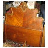 Bed has wood side rails