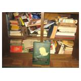 Books 1944 IU Arbutus Yerbook