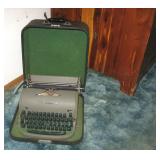 Remington Manual Typewriter