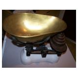 ANTIQUE CANDY SCALE