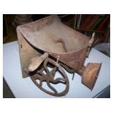 ANTIQUE WORKING PRIMITIVE SEED BROADCASTER
