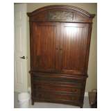 Matching armoire 44 W x 20 D x 75 H  $300