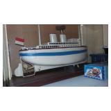 German wind up pond boat