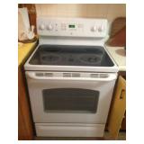 GE Flattop Electric Stove