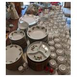 Christmas Holly Dinnerware