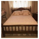 QUEEN BED