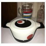 Vintage Pyrex Moon Deco Casserole Dish & Lid With Carrier  