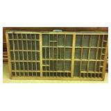ANTIQUE PRINTERS TRAY.