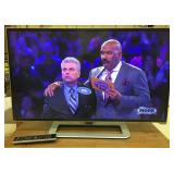 VIZIO FLAT SCREEN TV  