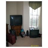 1 of 2 nite stands and 2 older TV