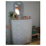 Wicker dresser / armoire, Oval mirror