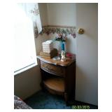 Broyhill night stand (1)