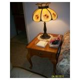 1 of 2 End table, Lamp is also 1 of 2