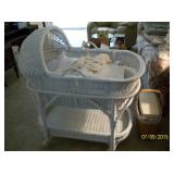 Wicker bassinet