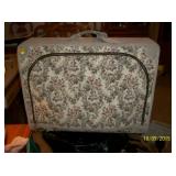 Almost new 3pcs. Tapestry luggage set