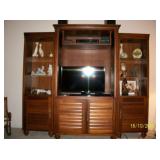 3 pcs. Riverside media center