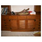 Ethan Allen sideboard/cabinet