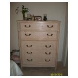 Broyhill 5 drawer dresser
