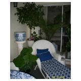 Wicker chaise lounge