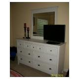 Magnusson Furniture Co. 7 drawer dresser with mirror, 26" flat screen TV