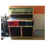 SEEBURG STEREO SHOWCASE JUKE BOX