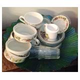 WEDGWOOD  QUINCE DISHES