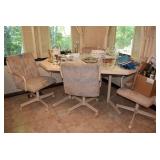 kitchen table and chairs 