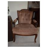 accent chair 