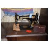vintage sewing machine 