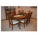 Oval Dining Room Table & 6 Chairs